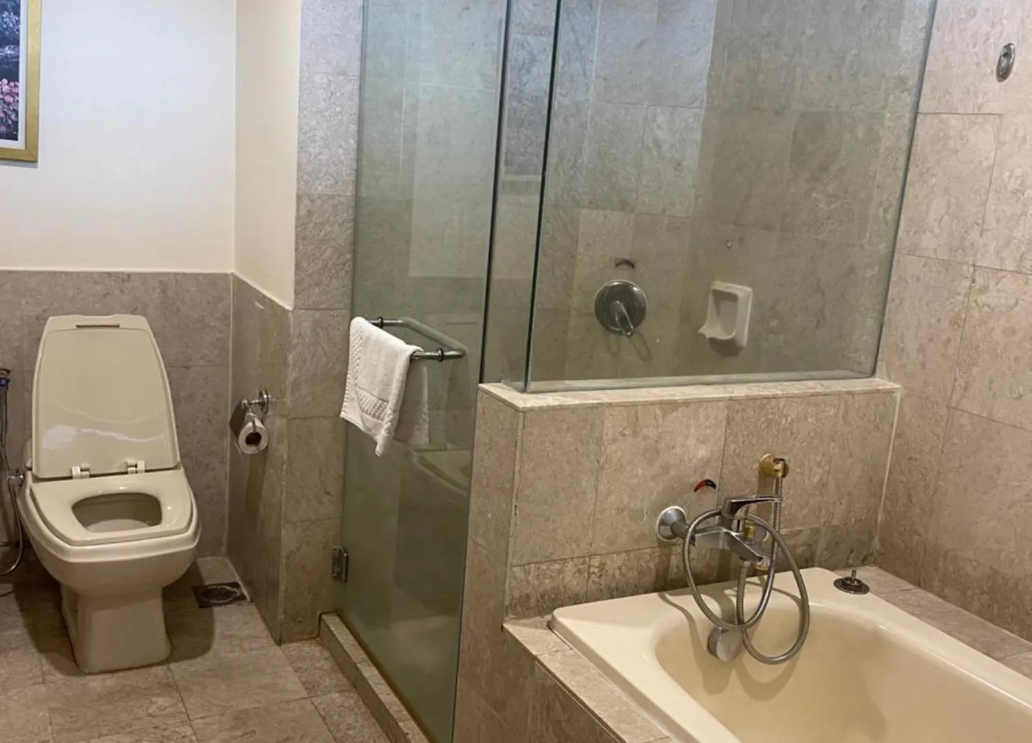 New Empire Suites At Times Square Kl Kuala Lumpur Malesia